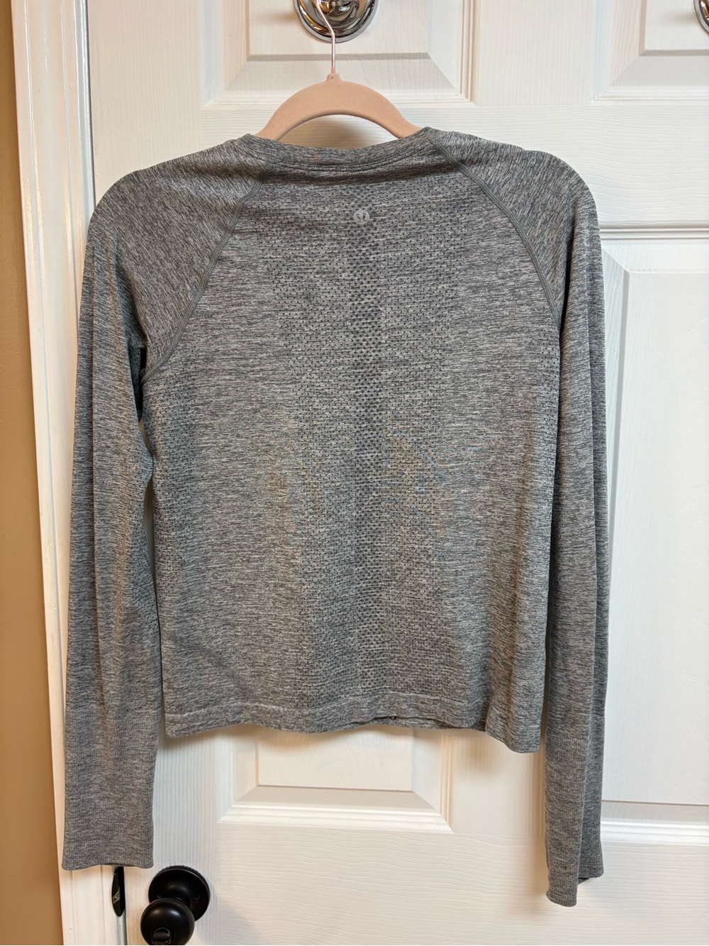 Lululemon Swiftly Tech LS - Picture 2 of 4